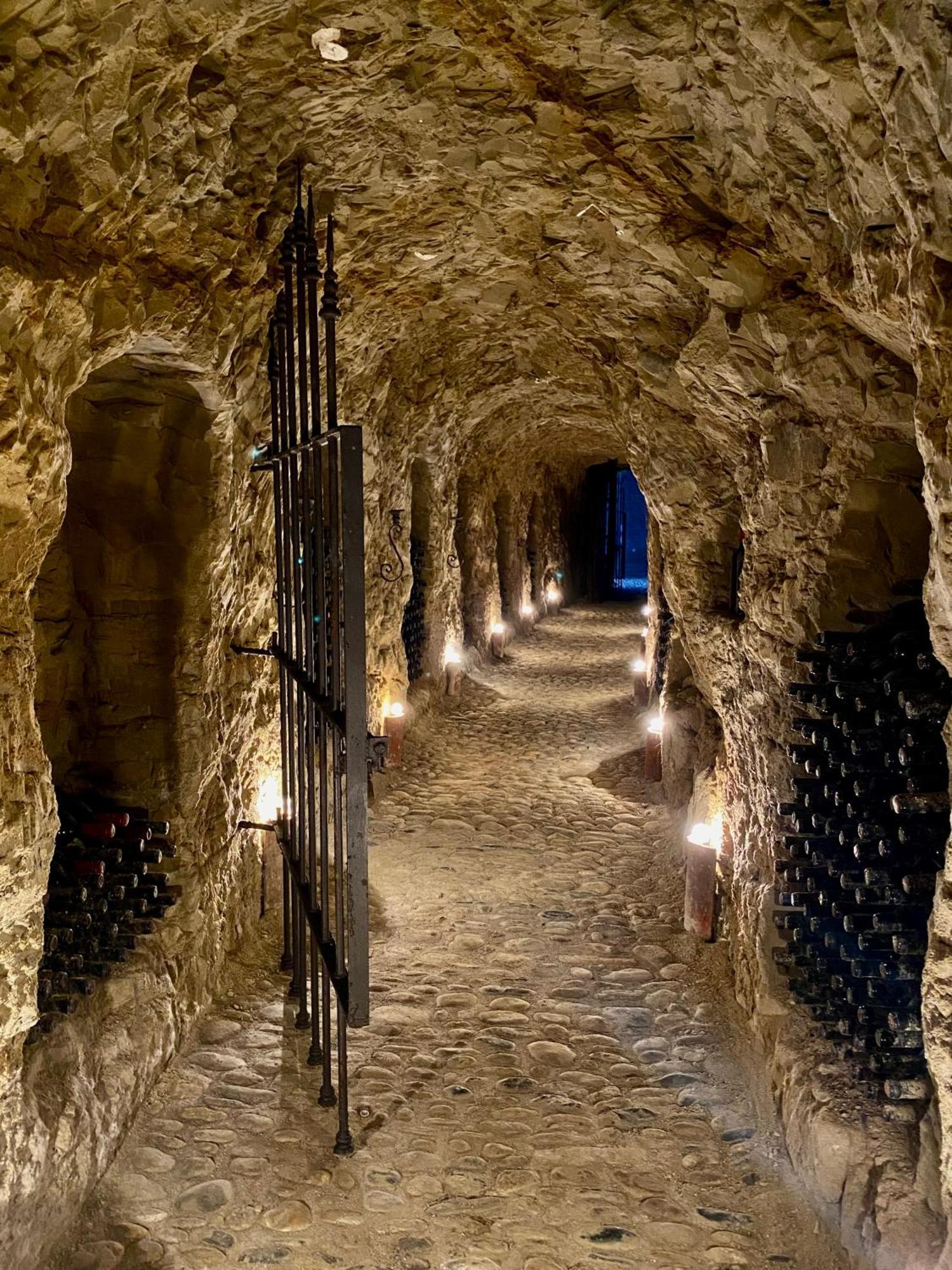 Tenuta Agricola La Cava- Cantina E Agriturismo San Damiano dʼAsti Exteriör bild